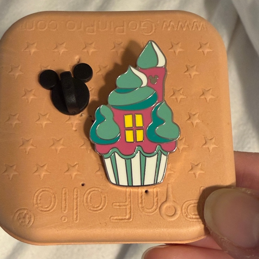 Disney castle Cupcake Enamel Pin